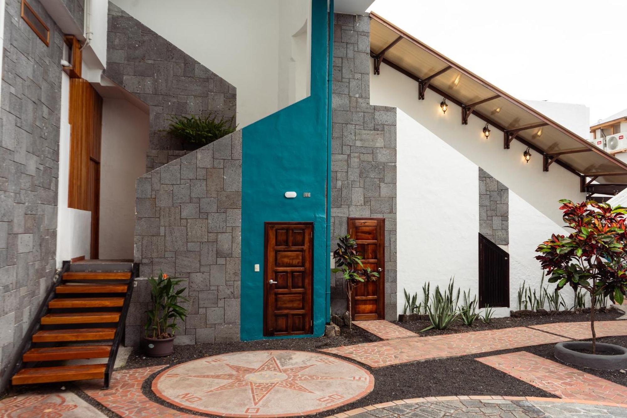 Hotel Ayre By Baltra بويرتو أيورا المظهر الخارجي الصورة